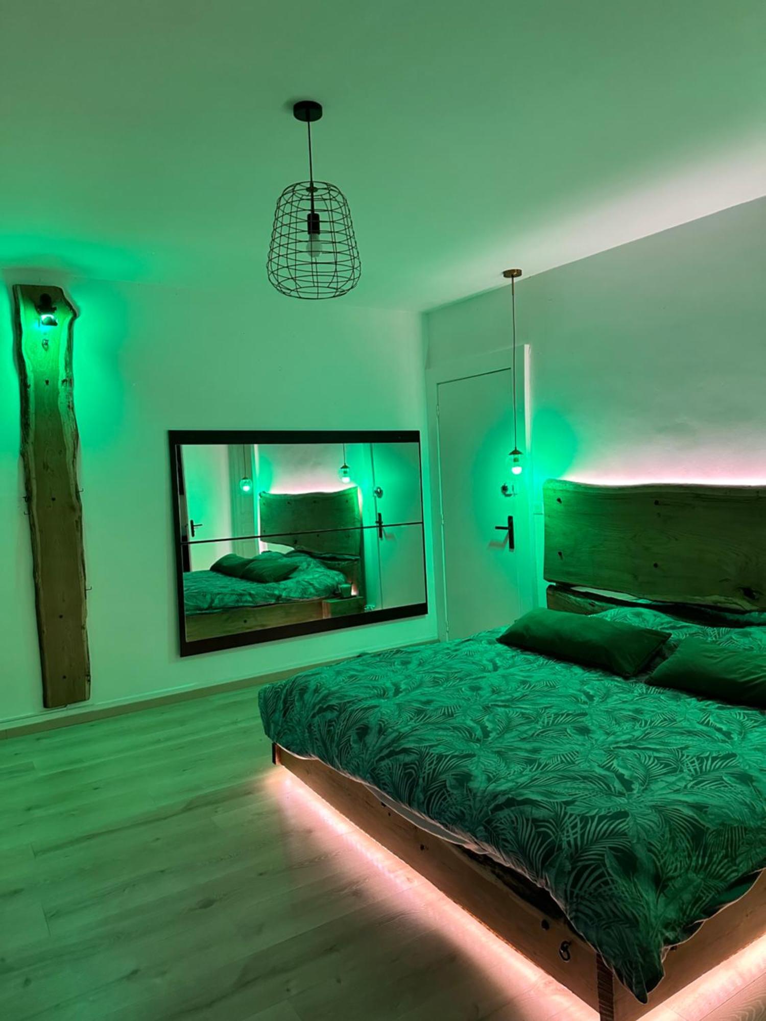 Loveroom En Bords De Meuse Floing Kültér fotó