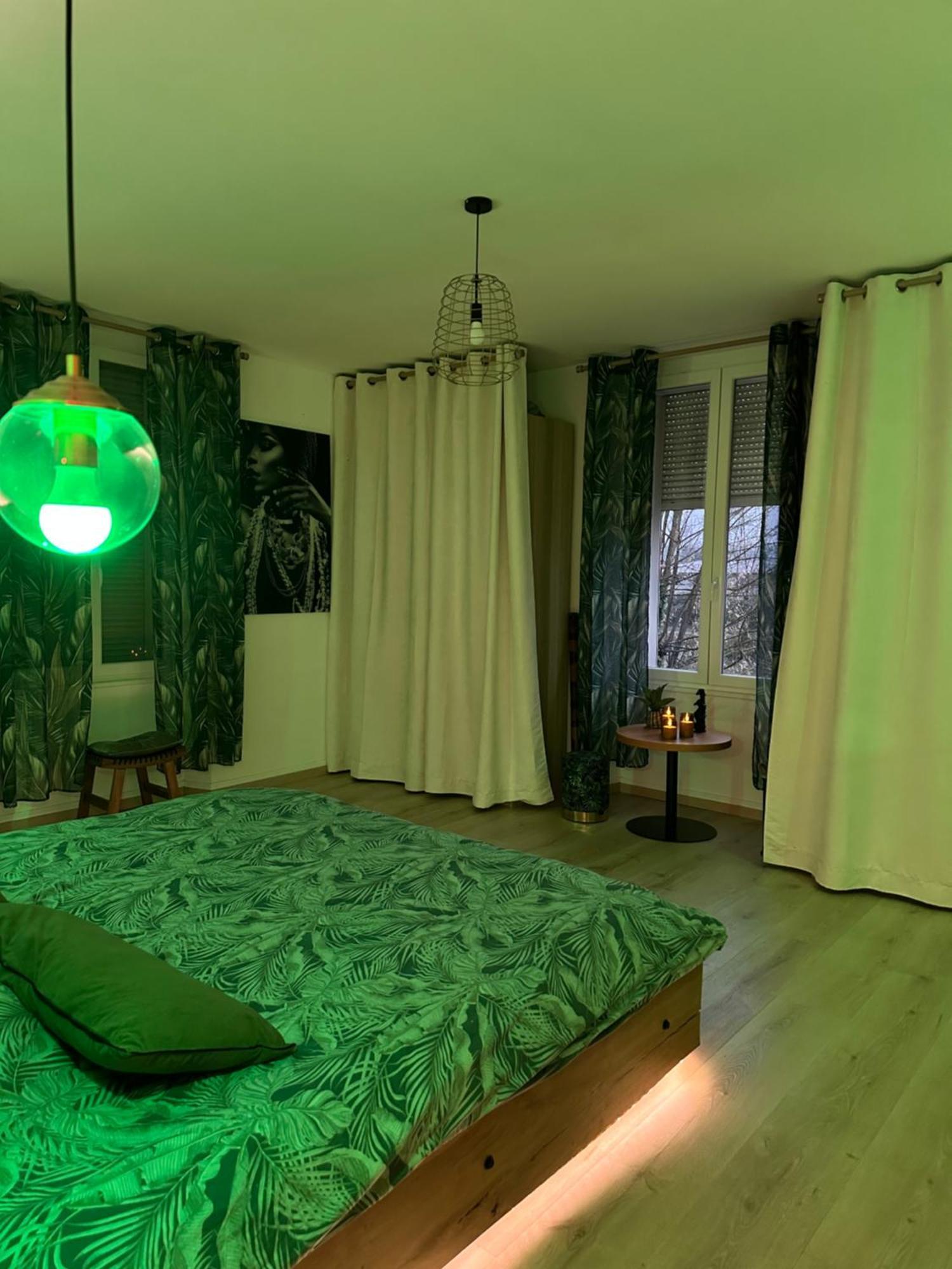 Loveroom En Bords De Meuse Floing Kültér fotó
